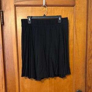 WORN ONCE | Torrid Black Knee-Length Skirt - Black